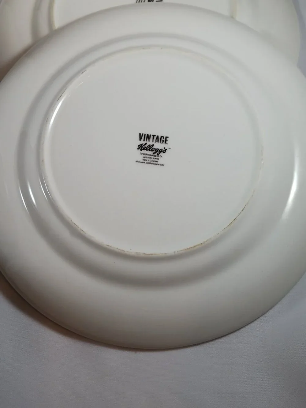 2 Collectible Kellogg's Corn Flakes 2005 Plate Send Them Back Happy Boy unique